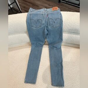 Levi’s mile high super skinny